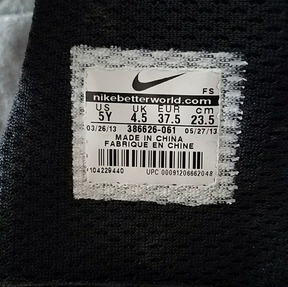 Nike Slides - Picture 3 of 3